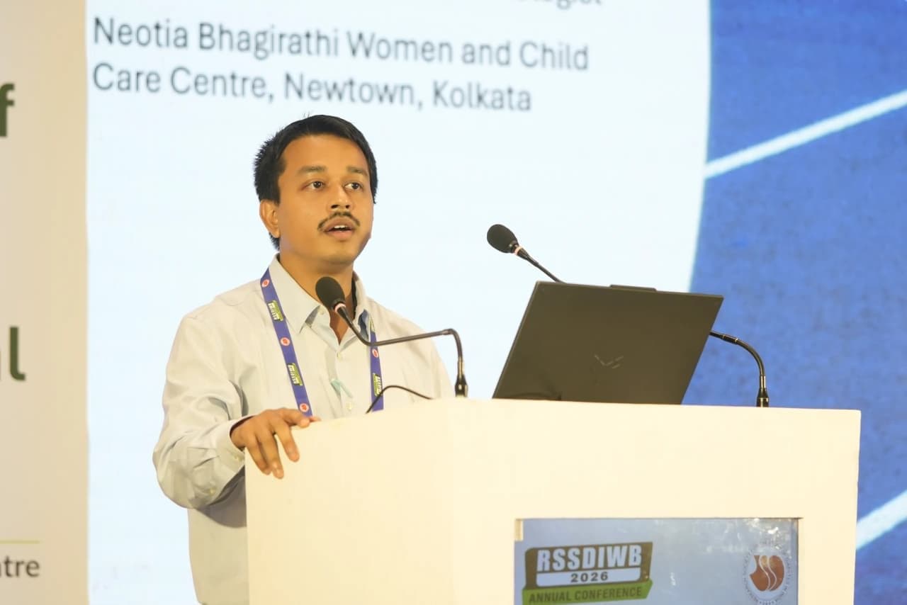 Dr. Sayan Banerjee presenting at the RSSDIWB annual conference, 2026.
